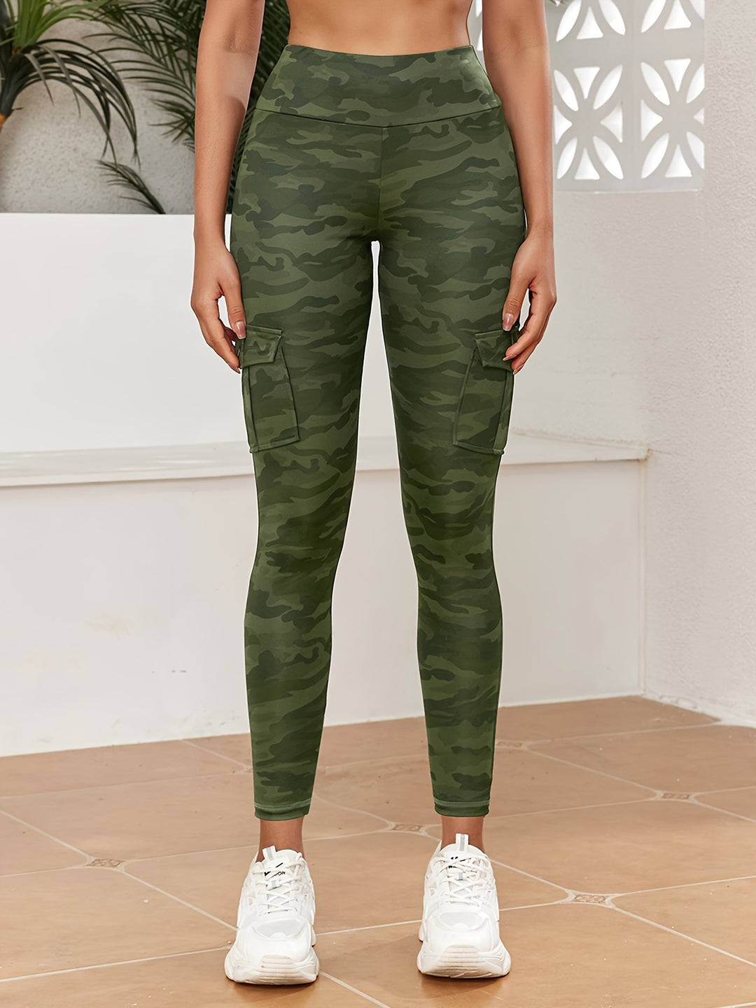 Women's Camouflage Print High Waisted Yoga Leggings With Pockets, Slim Fit Athletic Workout Pants, Utility Cargo Style, Sportswear