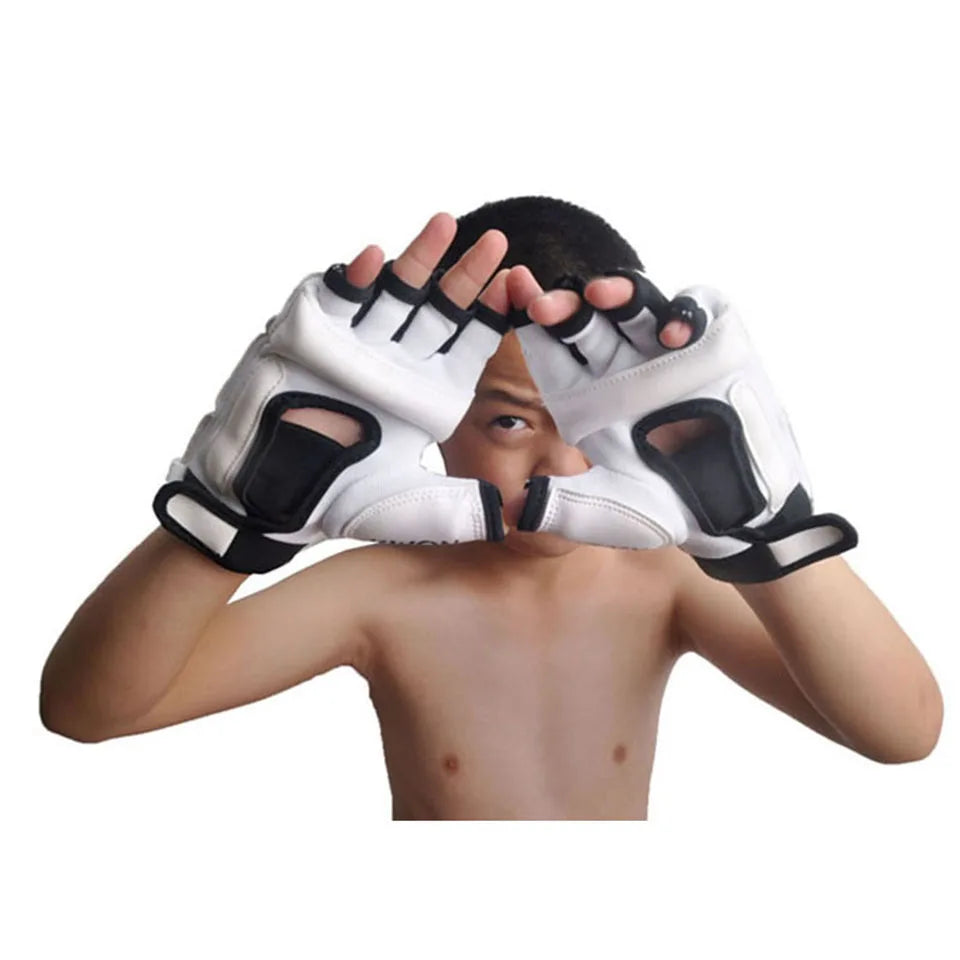 Kids Children Half Finger Boxing Gloves Mitts Sanda Karate Sandbag Taekwondo Protector Age 3-12